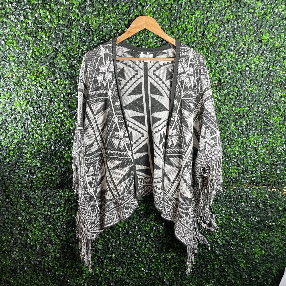 Sun & Shadow, Knit Open Poncho, Women’s Size S